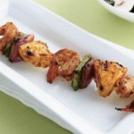 Brochettes de crevettes barbecue &agrave; l'ananas