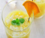 Boisson lactée à l'orange et à l'érable