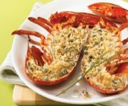 Homard grill&eacute; et chapelure au citron et &agrave; la ciboulette