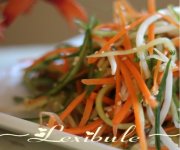 Salade de concombre et carotte au s&eacute;same