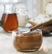Maple and almond spread